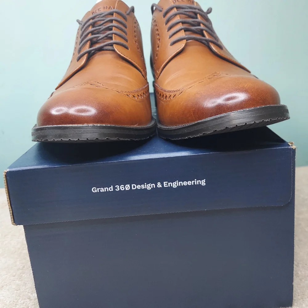Cole Haan Mens Tan Leather Wingtip Oxfords Size 12 NWT Groom Shoes Formal Office